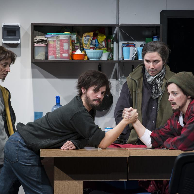 espectáculo escrito y dirigido por el grupo Piel de Lava y Laura Fernández. Con Elisa Carricajo, Valeria Correa, Pilar Gamboa y Laura Paredes. 
Sala Casacuberta