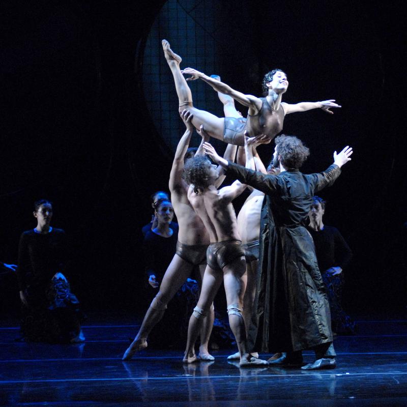 e William Shakespeare, en versión y dirección de Mauricio Wainrot. Con el Ballet Contemporáneo del Teatro San Martín.
Sala Martín Coronado
